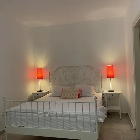 'paraside' Seaside In Delfini Says Netflix * Kini