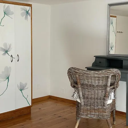 'paraside' Seaside In Delfini Says Netflix Vakantiehuis Kini