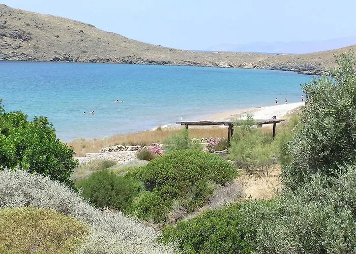 Holiday home 'a Paradise On Earth' Seaside - Says Netflix