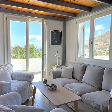 'paraside' Seaside In Delfini Says Netflix Κίνι